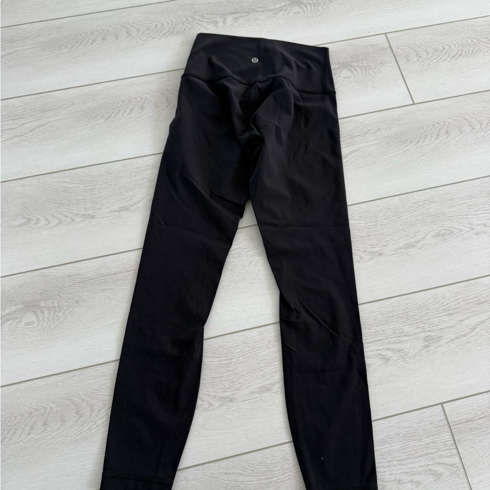 SOLD Lululemon Wunder Under High Rise 25” Black Legging - Picture 4 of 6